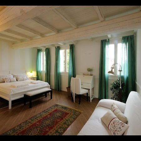 Locanda Della Fiorina San Felice sul Panaro Room photo